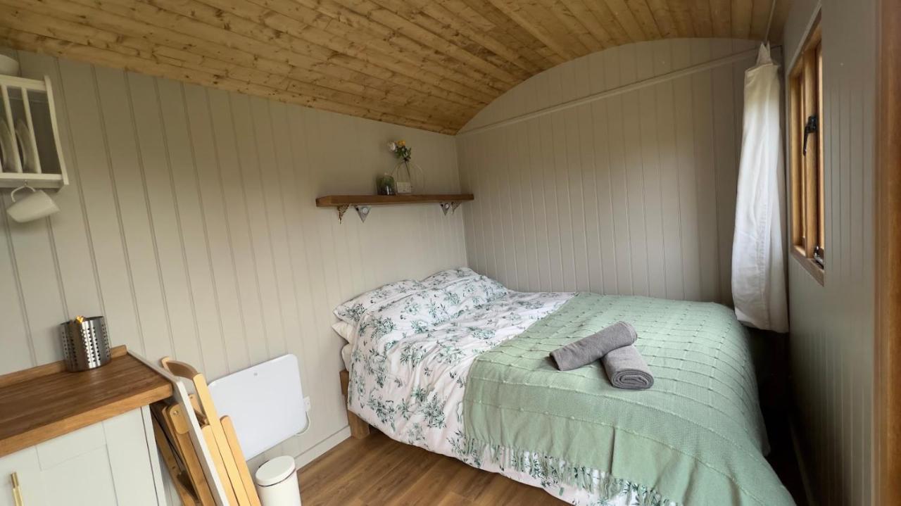 Alojamento de Turismo Selvagem Shepherds Hut At Cedar Gables Lamberhurst